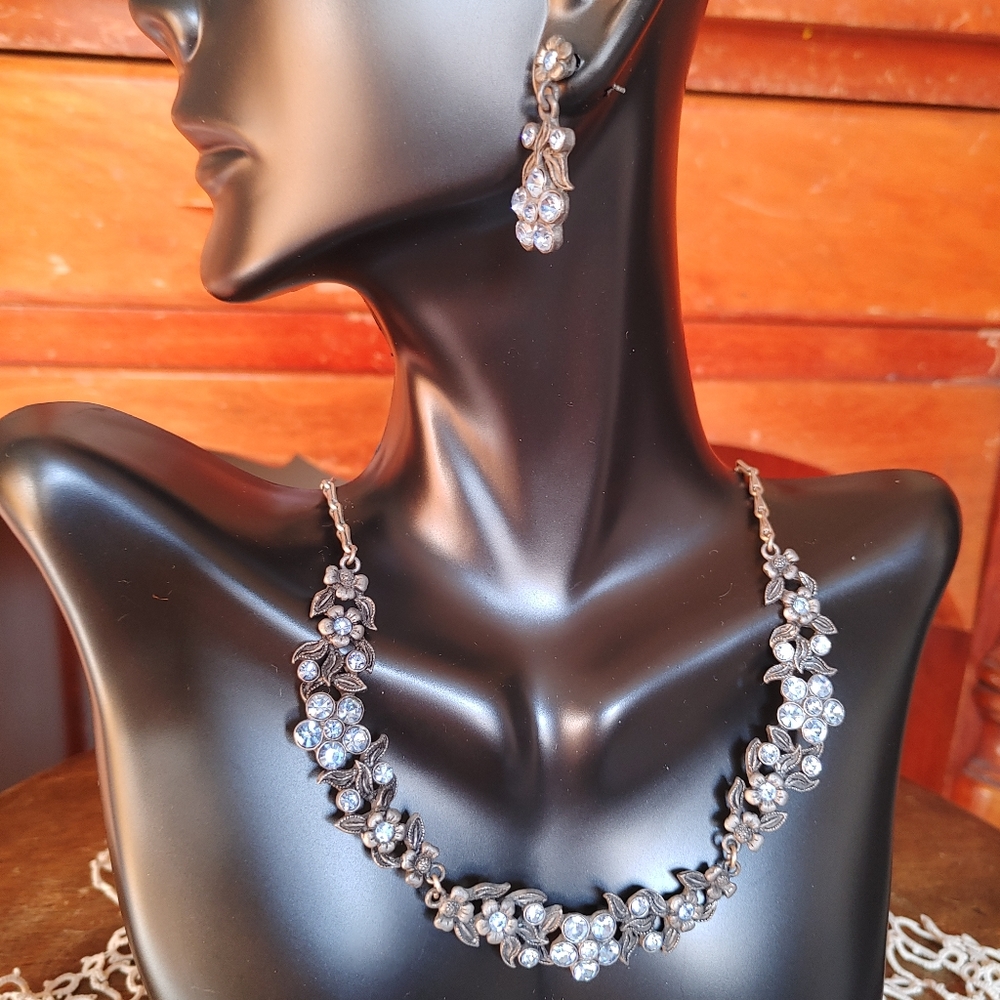 Necklace & Earrings Set